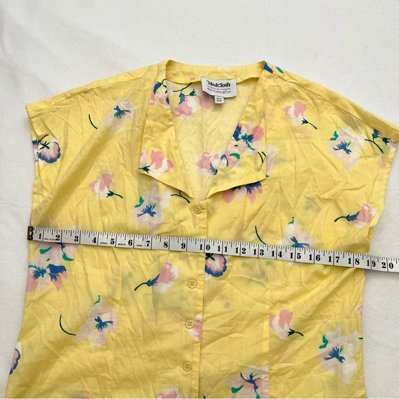 ModCloth x Emily and Fin Annie Top Yellow Floral Button Top - Picture 6 of 10
